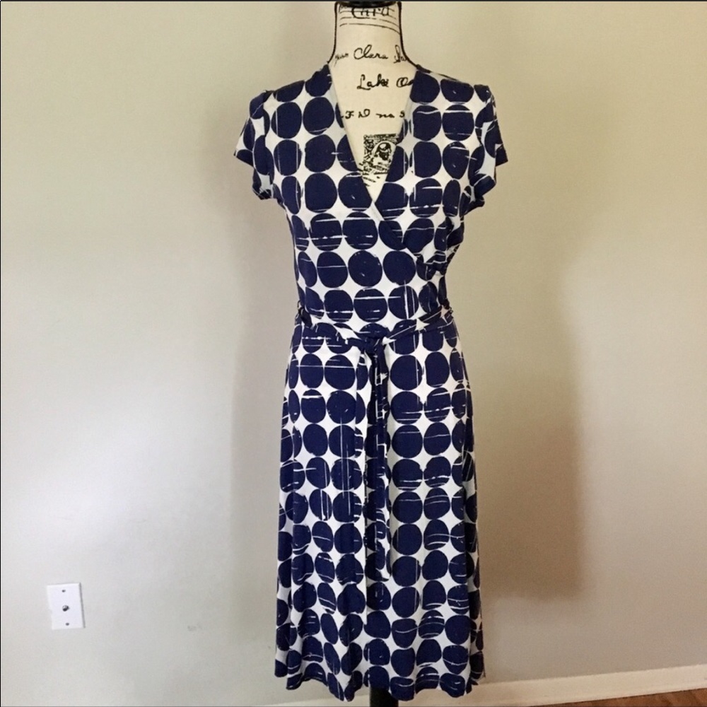Leota short sleeve wrap dress. Blue & white